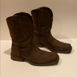 Ariat men’s Rambler cowboy boots